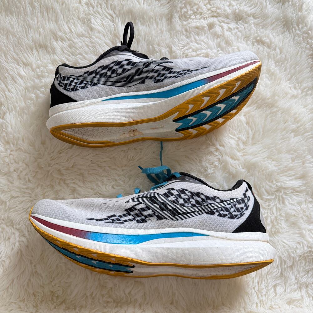 Saucony Men's Endorphin Speed 2 Running shoes black and white lace up - Picture 3 of 7